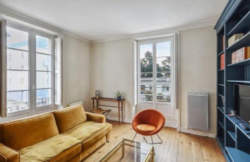 Republique - Les Ponts Apartment | Michel Columb elegant - en centre ville