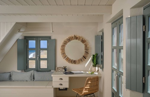 Kamari Villa | Michelangelo Beach Villa with Sea View