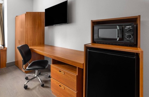 Latham Hotel | Microtel Inn by Wyndham Albany Airport