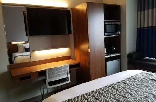 Binghamton Hotel | Microtel Inn & Suites by Wyndham Binghamton