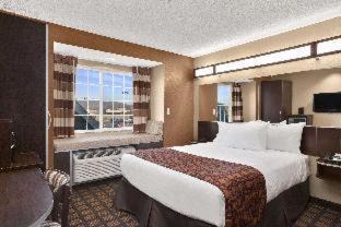 Sayre Hotel | Microtel Inn & Suites-Sayre, PA