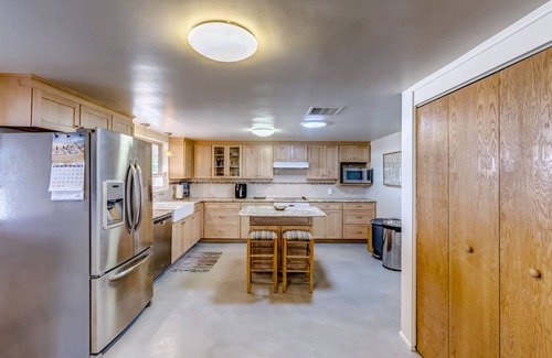 Tucson House | Mid-Century meets Southwest in this 4 bedroom Tucson Home