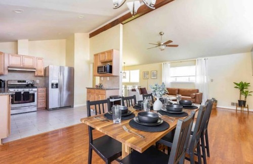 Seminary Hill House | Mid-Century Modern 4BR Home: 15 min from Old Town!