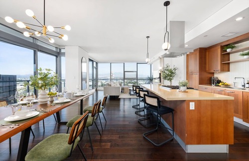 Santa Ana Condo | Mid-Century Modern High-Rise Condo Skyline Views