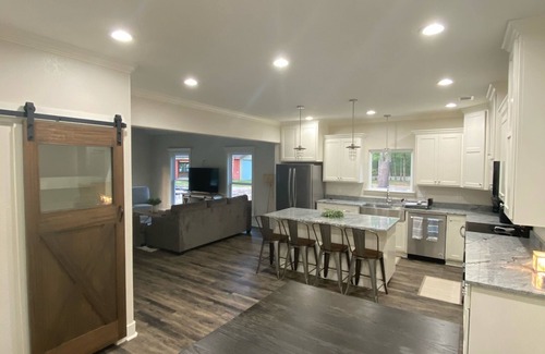 Zavalla House | Mid Lake Waterfront Sam Rayburn