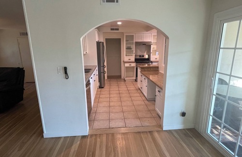 Granada Hills South House | Mid-Term 4-bedroom mid-century house w fantastic pool & patio in Granada Hills