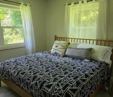 Roselawn Finance House | MidCity Country Charm