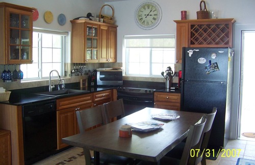 Put-in-Bay Condo | Middle Bass Island OH Condo Lakefront Lake Erie