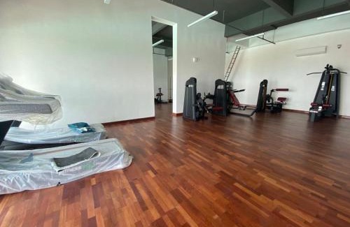 Gelugor House | Middle Room Only in Bayan Lepas Share Space