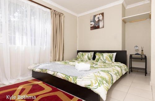 Greater Johannesburg Metropolitan Area House | Midrand Premium Villa at Noordwyk