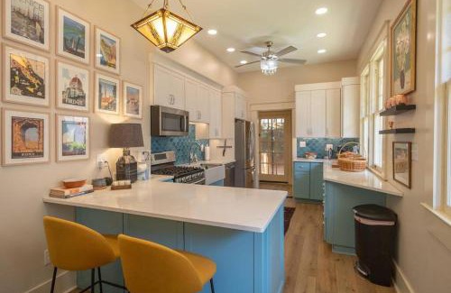 Central Gardens Villa | Midtown Central Gardens Bungalow