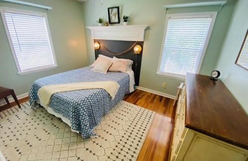 Glenview-Pinegrove House | Midtown Cottage Close To Fsudowntown
