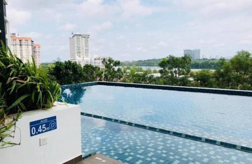 Central District Apartment | MidValley Super Lake View 3BR-8px with 2 GFloor CP