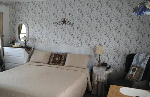 Cornish Hotel | Midway Lodging