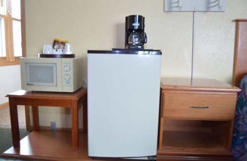 Viroqua Hotel | MIDWAY MOTEL