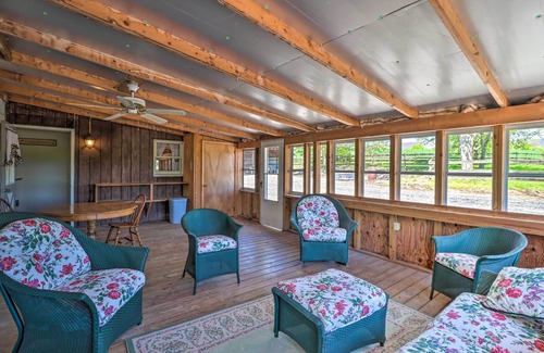 Mifflinburg Cottage | Mifflinburg Farmhouse w/Deck: Family Friendly!