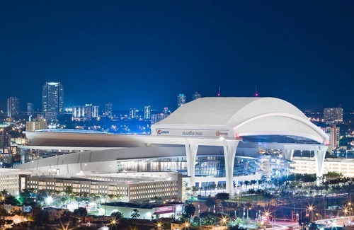 East Little Havana Apartment | Migue’s Tiny Miami alcove at marlins stadium