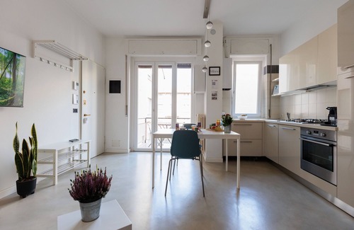 Cagnola House | Milan Hub - Sempione, Citylife, MiCo