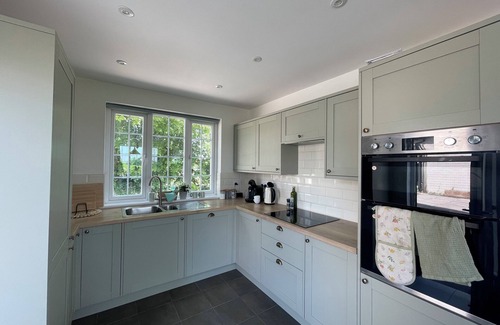 Hambledon House | Mill Down Cottage -Hambledon Vineyard