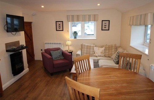 Wing House | Mill House Cottage, Fishing Park, Brampton, Nr Carlisle