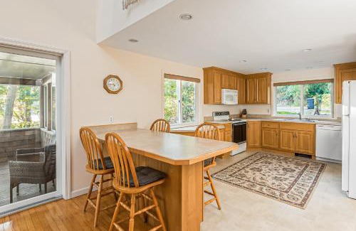 South Chatham House | Mill Pond Vista