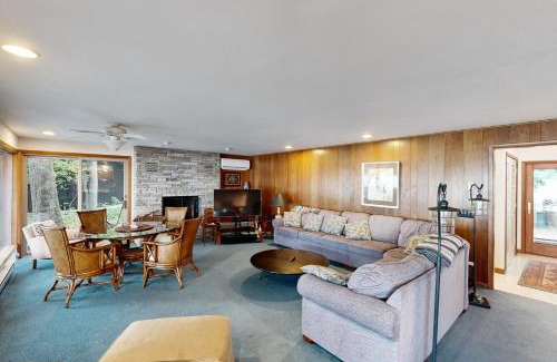 Maple City House | Millers Lake House