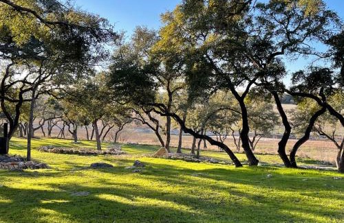 Canyon Lake House | Millie's Cottages Unit 6 - Mehta