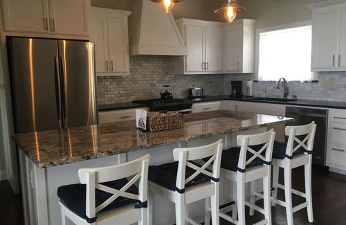 Rogers House | Million Dollar Views Plus Lake Access and Free WiFi NEW Holiday Discount!