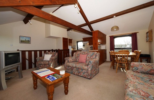 Widemouth Bay Cottage | Millook Cottage 73368 - sleeps 6 guests in 3 bedrooms