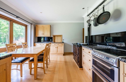 Horstead House | Millwood | Large holiday home set within it's own grounds!