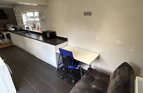 Grantham House | Millwright Villa - beautiful Victorian detached home that sleeps up to 7