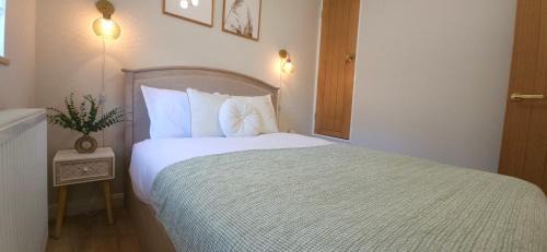 Milton Keynes Apartment | Milton Keynes 3BR,Modern Home, Sleeps 5, Families Deal, Free Parking