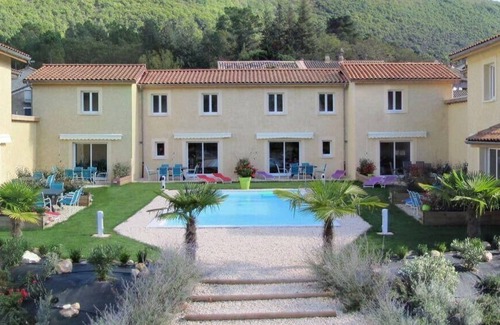 Gagnieres House | Mimosa in the Domaine des Fleurs flower estate