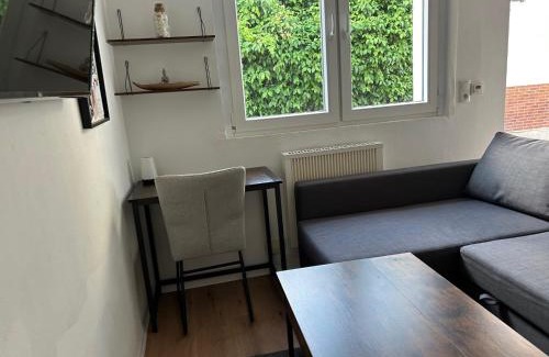 Niddatal Apartment | Mini Apartment mit Garten und Küche
