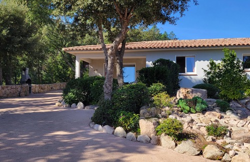 Pinarellu House | Mini villa for 2 persons with beautiful view near natural pools with swimming pool