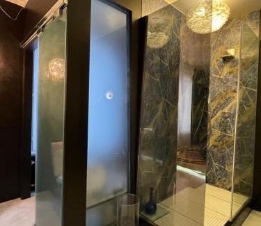 Padova Apartment | Mini piscina idromassaggio giardino e vista a mare