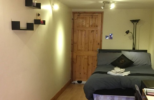 Leicester Apartment | Mini Studio