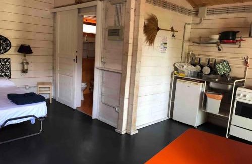 Ischia Porto Ski Chalet | Miniglamp E.V. - Camping