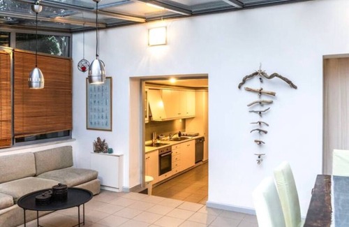 Vari House | Minimal house with pool and large garden at Varkiza. 5 minutes from the beach!
