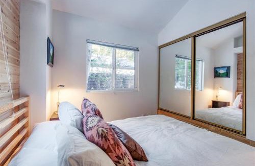 Packwood House | Minimalist Hideaway
