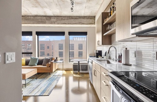 Warehouse District Apartment | MINNeSTAY* Sable 504 | Target Field | North Loop