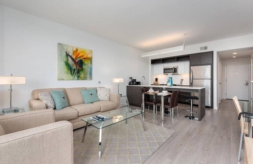 Reston Apartment | Mins from Subway & Rail | Near Dulles Airport | Home Depot Close by