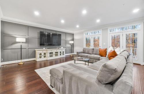 Arnold House | Mins To Annap Luxury Townhome