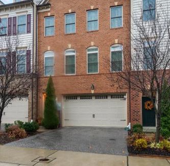 Arnold House | Mins To Annap Luxury Townhome