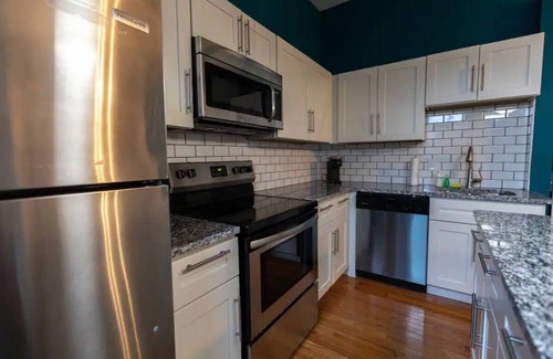 Central West End Apartment | Mins To Forest Park, Museum & Walk to BJ Hospital