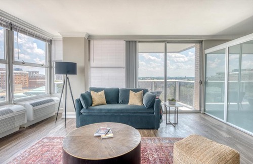 Old Louisville Apartment | Mint House at 800 Tower - Louisville
