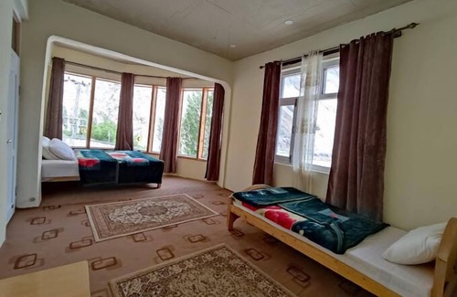 Gulmit Hotel | Mintika Lodge Hunza