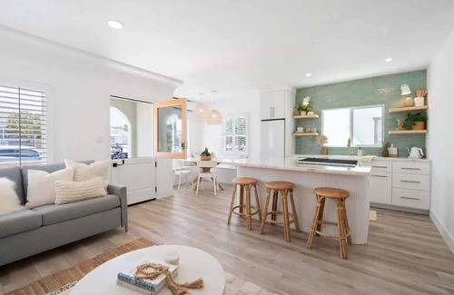 Normal Heights House | Minty Surf House Walkable Outdoor Patio Paradise