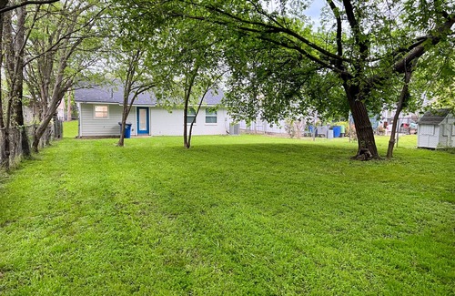 West Dallas House | Minutes away from AT&T Stadium, American Airlines, and Downtown Dallas.