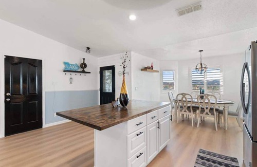 Lake Havasu City House | Minutes to Lake Havasu | Pool | Spa | Sleeps 12